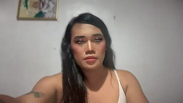 untouchable mia online show from 10-30-25, 01:01