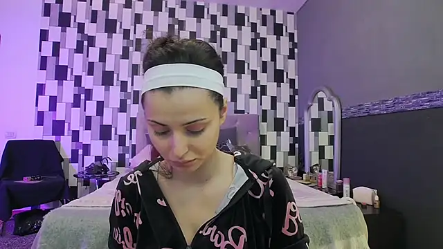 venusinylons online show from 11-27-25, 12:40