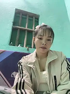 Snapshot of Night_owl111 chatting on 11-10-25, 10:25 Night owl111 online show from 11-10-25, 10:25