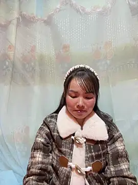 Snapshot of Night_owl111 chatting on 12-01-25, 02:33 Night owl111 online show from 12-01-25, 02:33