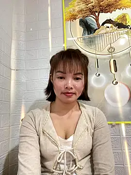 Snapshot of Night_owl111 chatting on 12-15-25, 08:29 Night owl111 online show from 12-15-25, 08:29