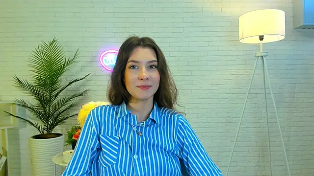 Snapshot of DennyBlixt chatting on 10-29-25, 11:01 DennyBlixt online show from 10-29-25, 11:01