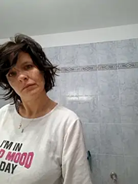 Piediniecollant online show from 12-23-25, 05:38