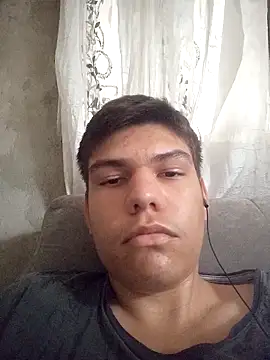 Snapshot of LucasHenriqueGomes chatting on 10-27-25, 04:00 LucasHenriqueGomes online show from 10-27-25, 04:00