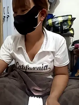 Snapshot of Linda_sexy69 chatting on 10-27-25, 05:28 Linda sexy69 online show from 10-27-25, 05:28