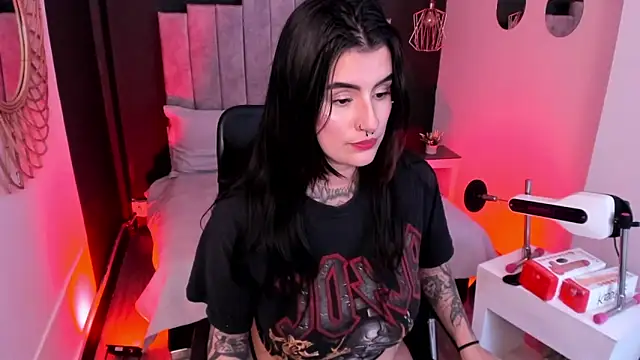 mia jagger online show from 03-07-26, 09:01