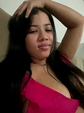 Snapshot of morenahhwy chatting on 10-31-25, 02:56 morenahhwy online show from 10-31-25, 02:56