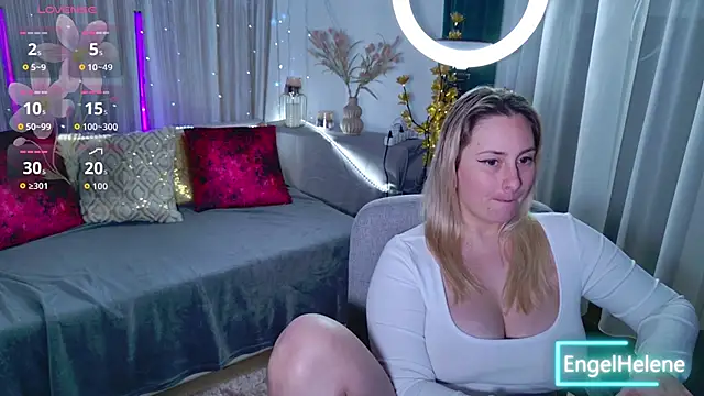 EngelHelene online show from 11-25-25, 06:41