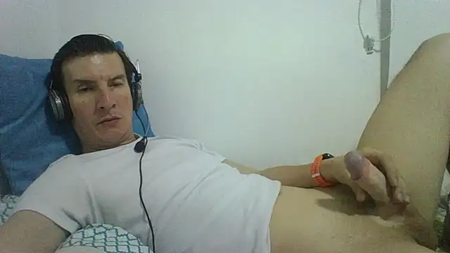 carliesexyman online show from 12-21-25, 06:31