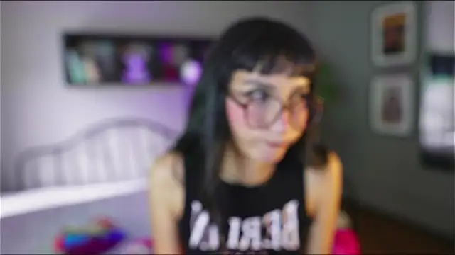 Meganpeach  online show from 11-27-25, 12:40