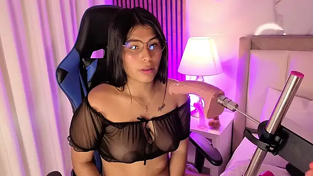 Mara Scott online show from 11-10-25, 07:57