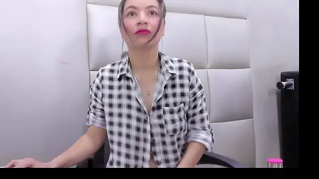 HannMachinne online show from 10-27-25, 10:47