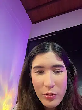 emilyy1  online show from 12-18-25, 02:50