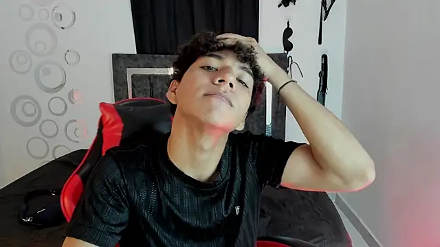 Maximiliano Khalil online show from 11-29-25, 08:01