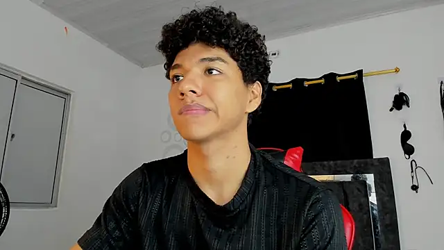 Maximiliano Khalil online show from 11-30-25, 07:51