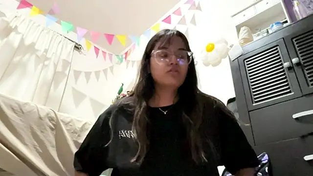 Snapshot of SolcitaThiccc chatting on 11-05-25, 02:55 SolcitaThiccc online show from 11-05-25, 02:55