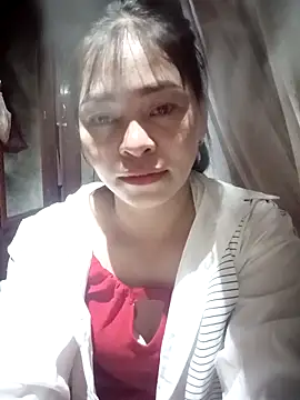 Bamboo-niee123 online show from 11-05-25, 04:07