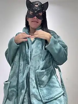 carolinedanger  online show from 11-06-25, 11:48