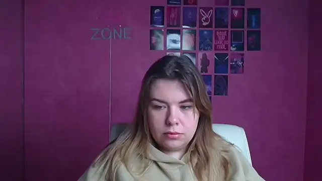 SusannaNight online show from 11-22-25, 06:12