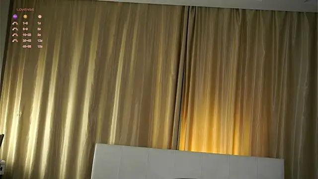 MagdalenWikle online show from 11-08-25, 10:26