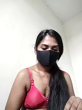 Green LaDY66 online show from 11-05-25, 05:18