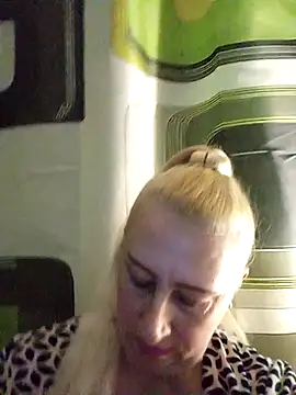 Esenia505 online show from 11-23-25, 04:01