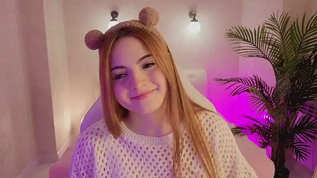 Snapshot of Daniela_Saules chatting on 11-19-25, 09:09 Daniela Saules online show from 11-19-25, 09:09