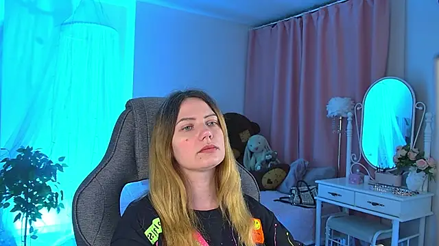 AleksaLaurent online show from 11-21-25, 06:01