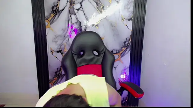 The latin boy online show from 11-21-25, 07:34