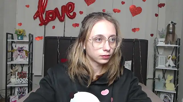 TracyLll online show from 02-06-26, 06:07