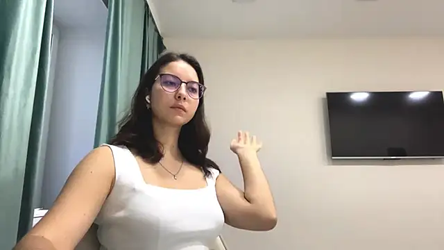 Snapshot of Allisgree chatting on 10-30-25, 05:31 Allisgree online show from 10-30-25, 05:31