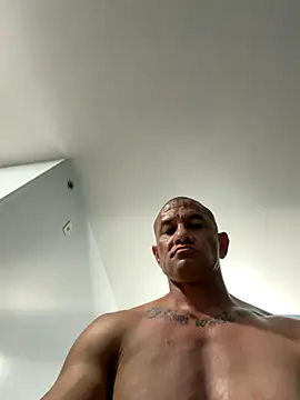 HighonTee online show from 10-28-25, 07:05