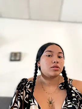 Vickybon online show from 11-29-25, 01:25