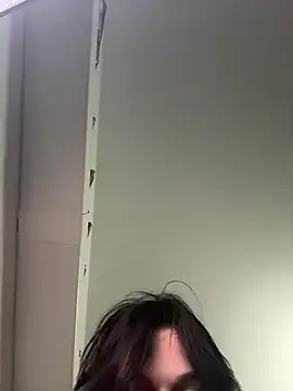 Snapshot of romanceteen chatting on 11-09-25, 09:35 romanceteen online show from 11-09-25, 09:35