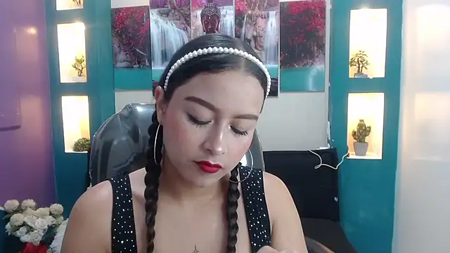 gygyfox online show from 12-17-25, 09:43