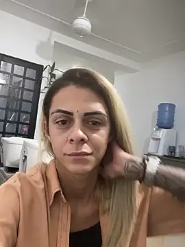 Snapshot of sabrinaneves chatting on 12-13-25, 08:14 sabrinaneves online show from 12-13-25, 08:14