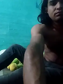 Snapshot of yuhenthr chatting on 10-29-25, 03:09 yuhenthr online show from 10-29-25, 03:09