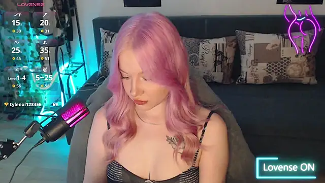 Snapshot of lisa_alen chatting on 11-01-25, 06:37 lisa alen online show from 11-01-25, 06:37