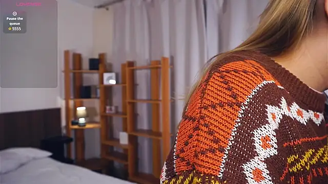 DierdreJacobsohn online show from 12-19-25, 06:42