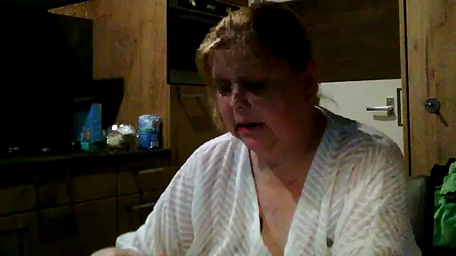 Sylviastar46 online show from 03-23-26, 09:08