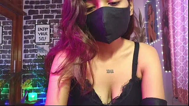 Saloni9 online show from 04-05-26, 02:31