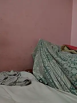 pujapujarrrr online show from 11-02-25, 08:17