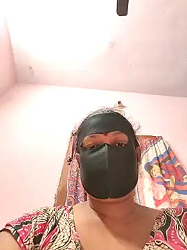 pujapujarrrr online show from 12-15-25, 04:50