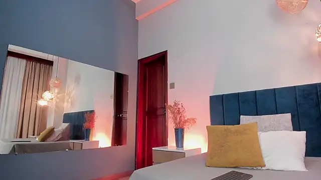 HannaaWells online show from 03-30-26, 02:40