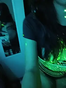 MZThang2Kute online show from 11-21-25, 09:52