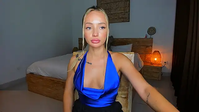 Snapshot of TangledChannels chatting on 10-30-25, 02:35 TangledChannels online show from 10-30-25, 02:35