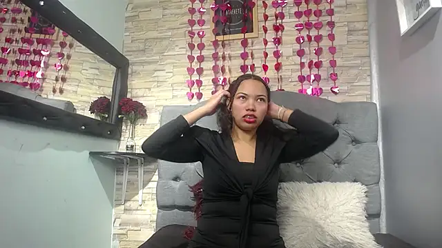 Snapshot of meliissa_sweett chatting on 10-30-25, 09:37 meliissa sweett online show from 10-30-25, 09:37