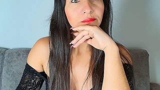 alana pink95 online show from 11-12-25, 07:42