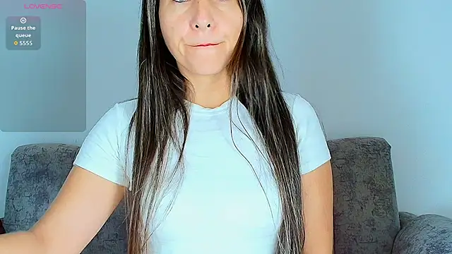 alana pink95 online show from 12-18-25, 12:33