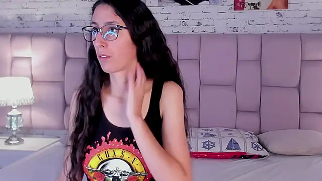 GirafMusic online show from 11-20-25, 01:00